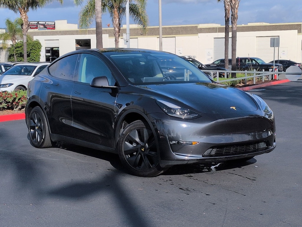 Used 2024 Tesla Model Y SUV