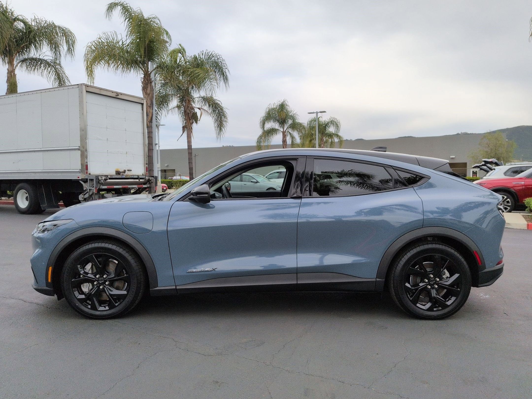 2024 Ford Mustang Mach-E Select photo 5