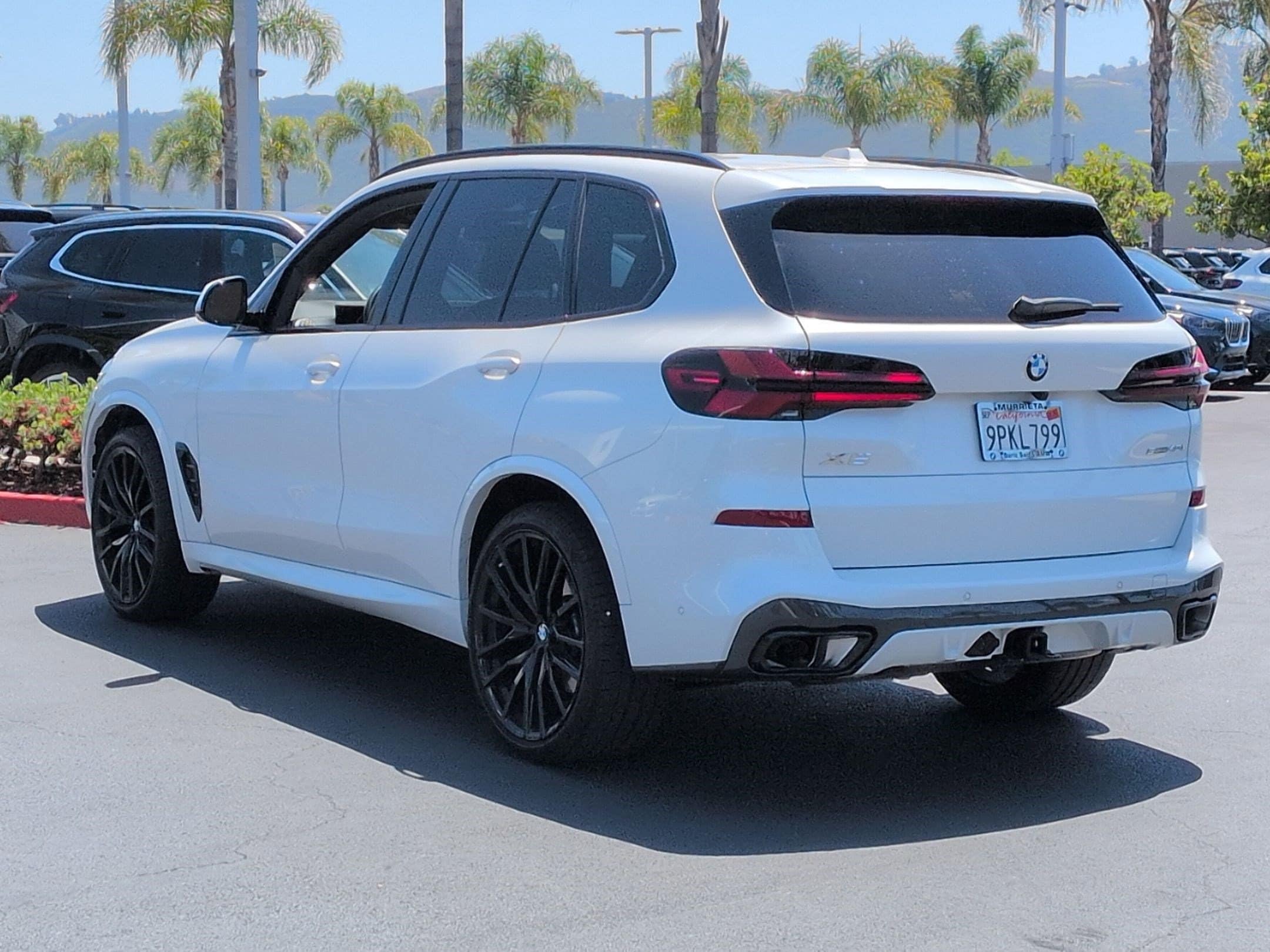 2025 BMW X5 sDrive40i photo 3