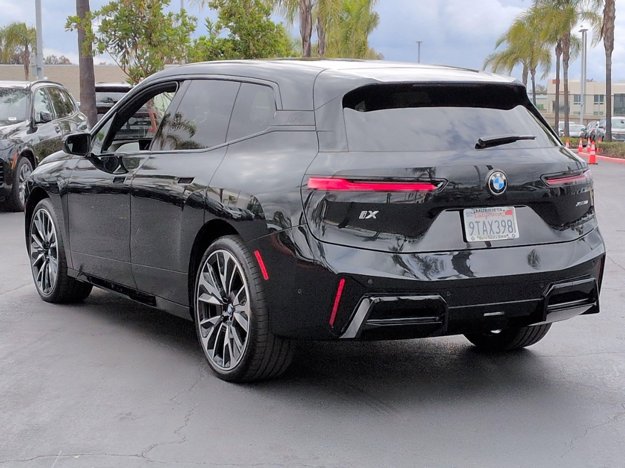 2026 BMW iX xDrive60 photo 6