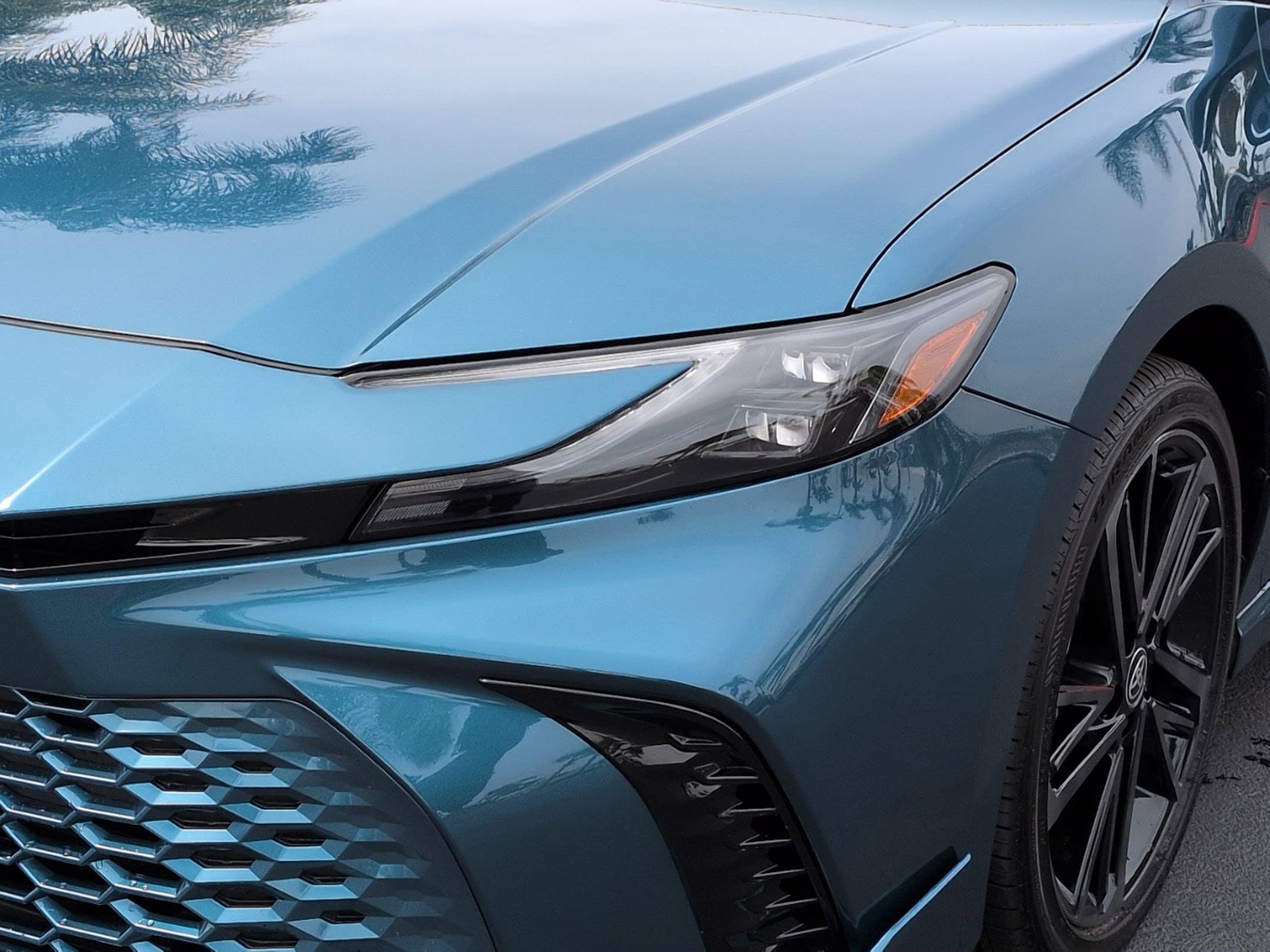 2025 Toyota Camry XSE photo 4