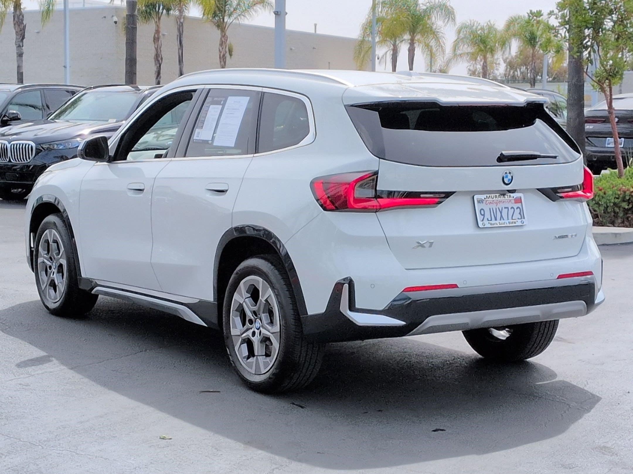 2023 BMW X1 xDrive28i photo 3