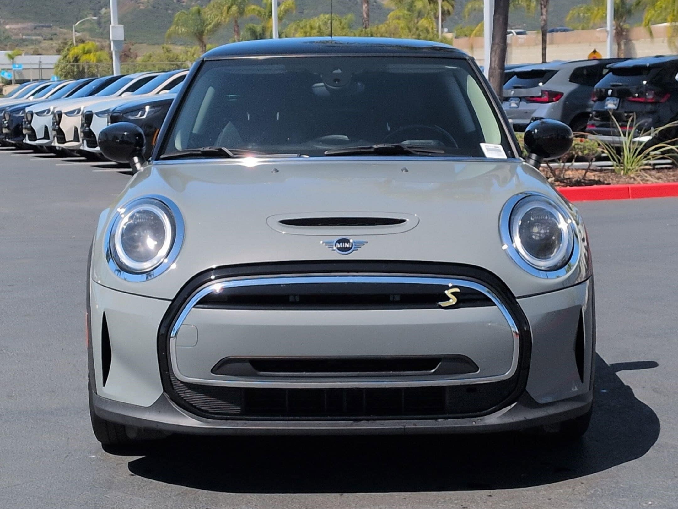 2022 MINI Hardtop 2 Door Cooper SE photo 2