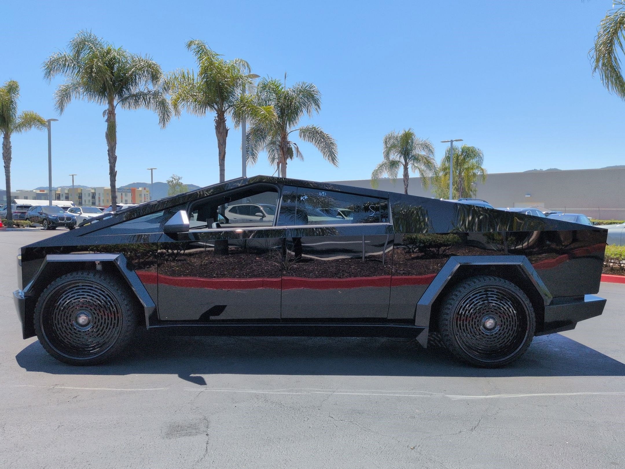 2024 Tesla Cybertruck Cyberbeast photo 4