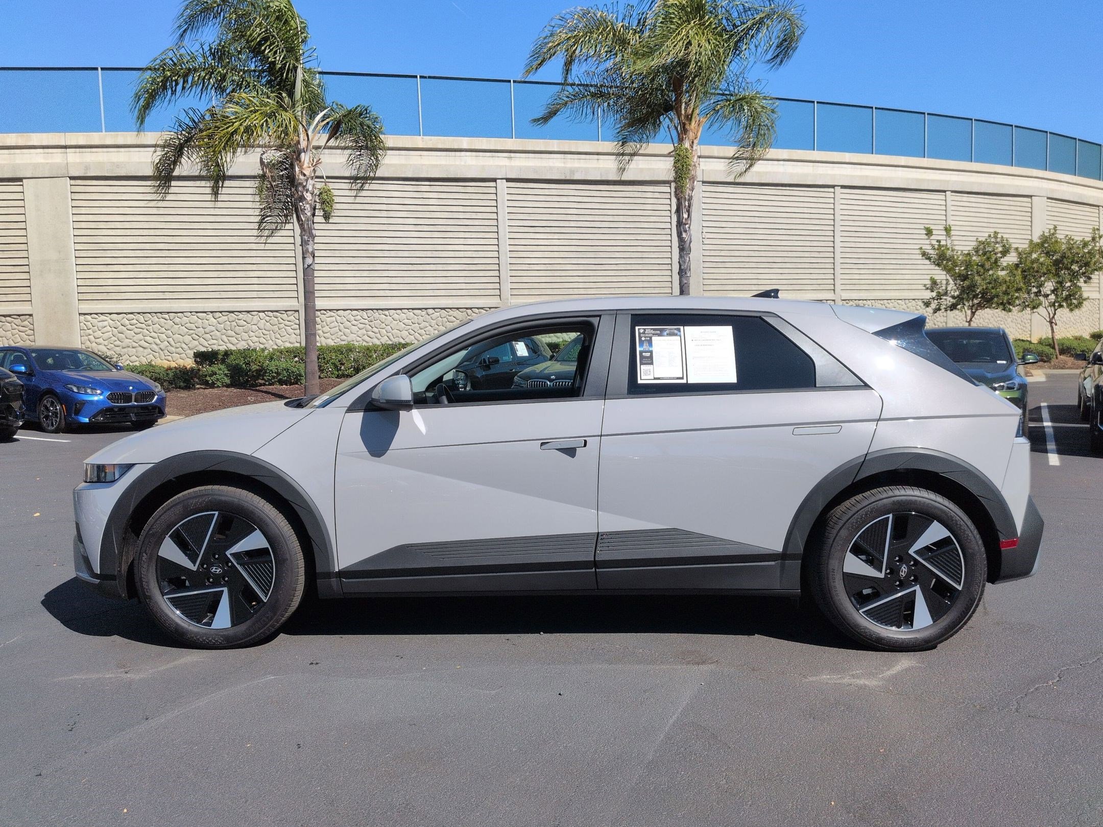 2025 Hyundai IONIQ 5 SE Standard Range photo 6