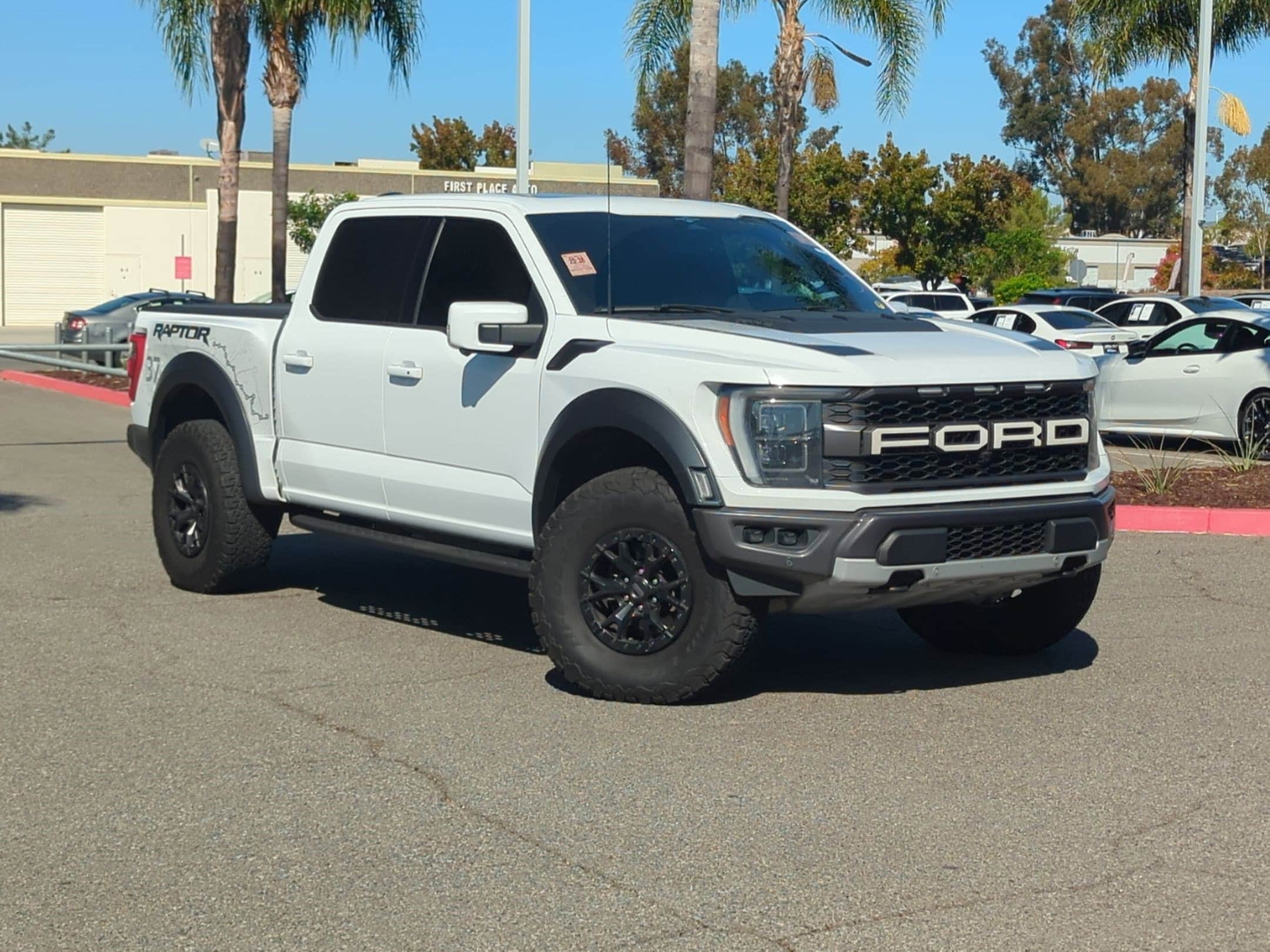 Used 2023 Ford F-150 Raptor with VIN 1FTFW1RG0PFA15118 for sale in Kansas City