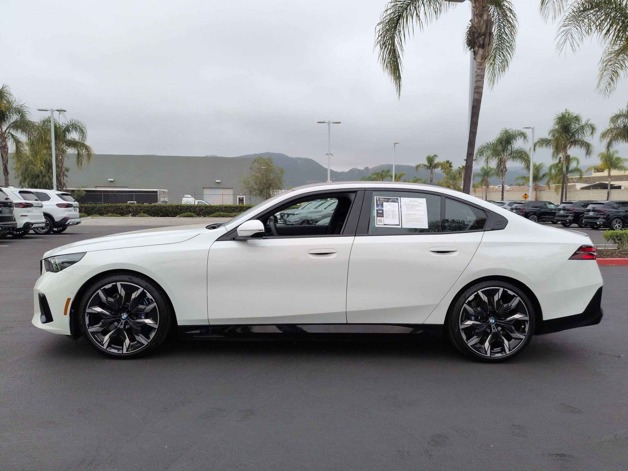 2026 BMW i5 eDrive40 photo 5