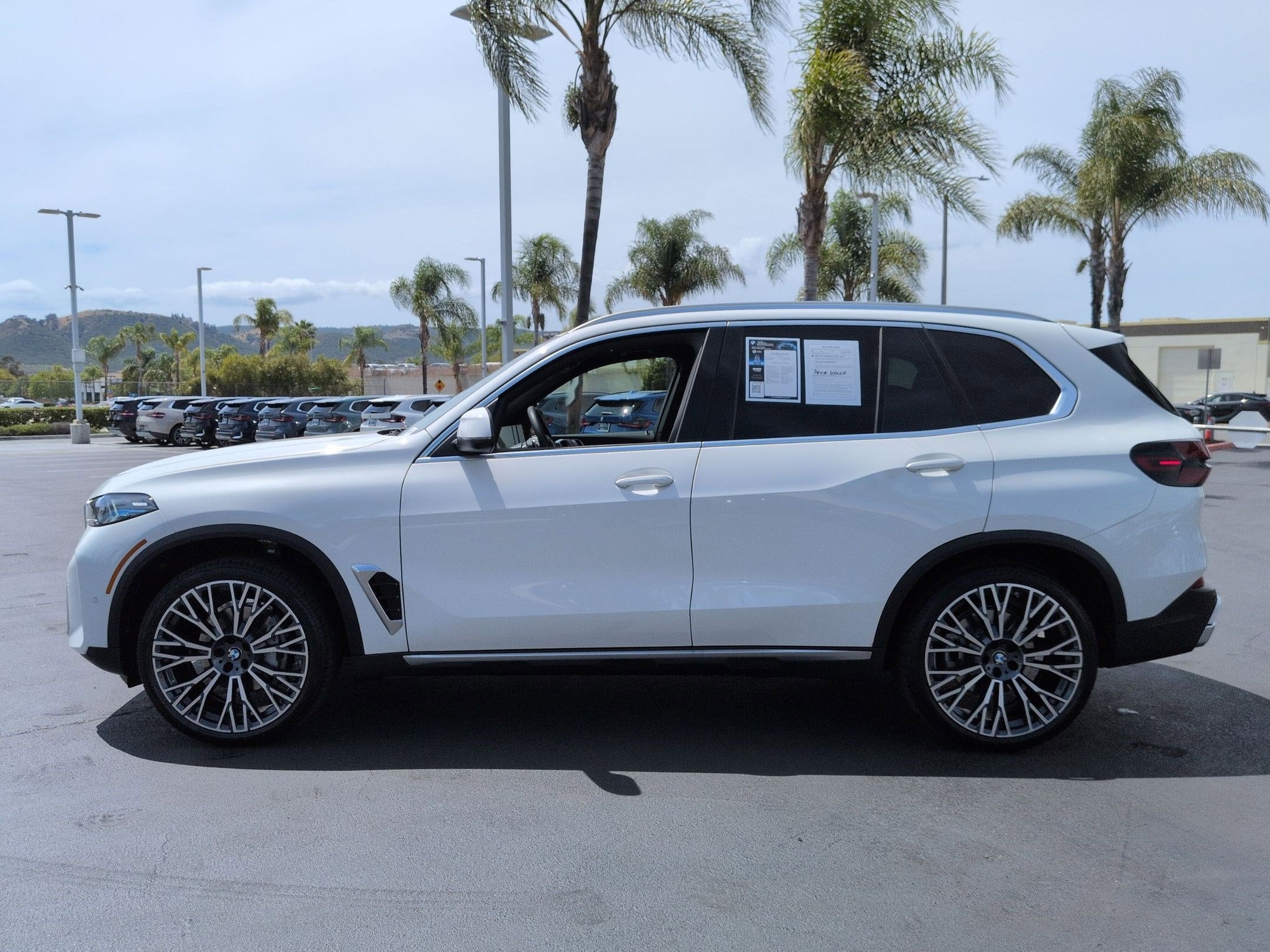 2026 BMW X5 sDrive40i photo 5