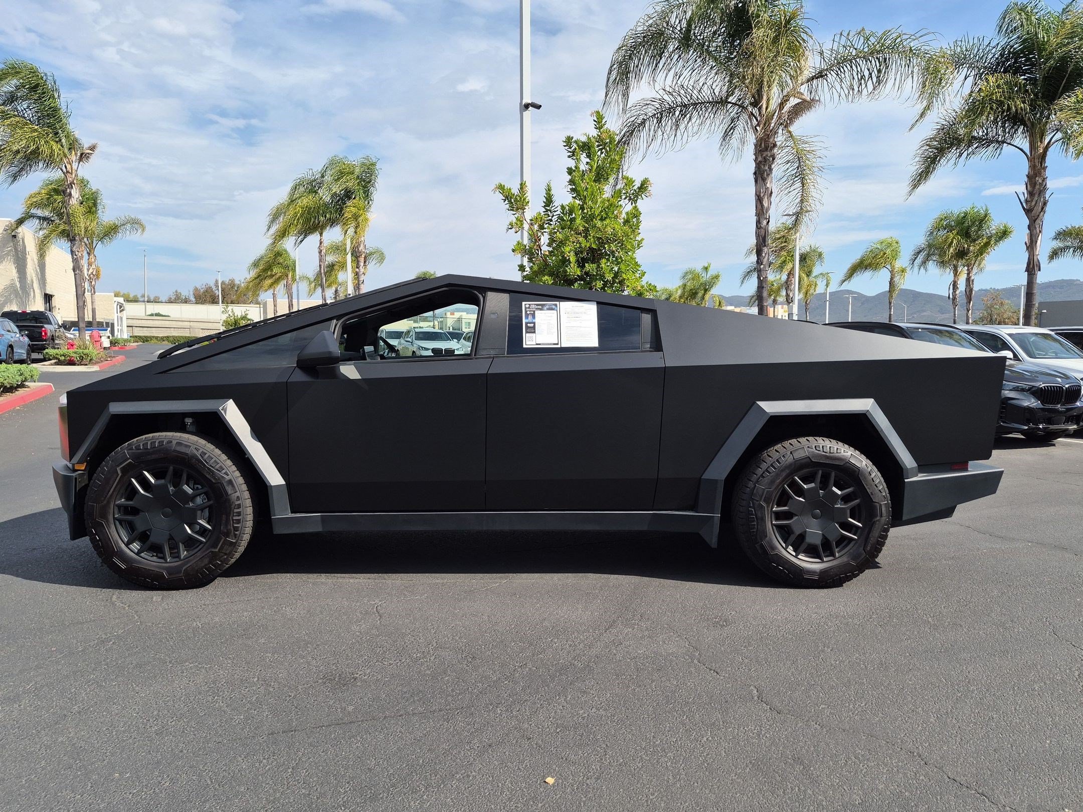 Tesla Cybertruck Cyberbeast