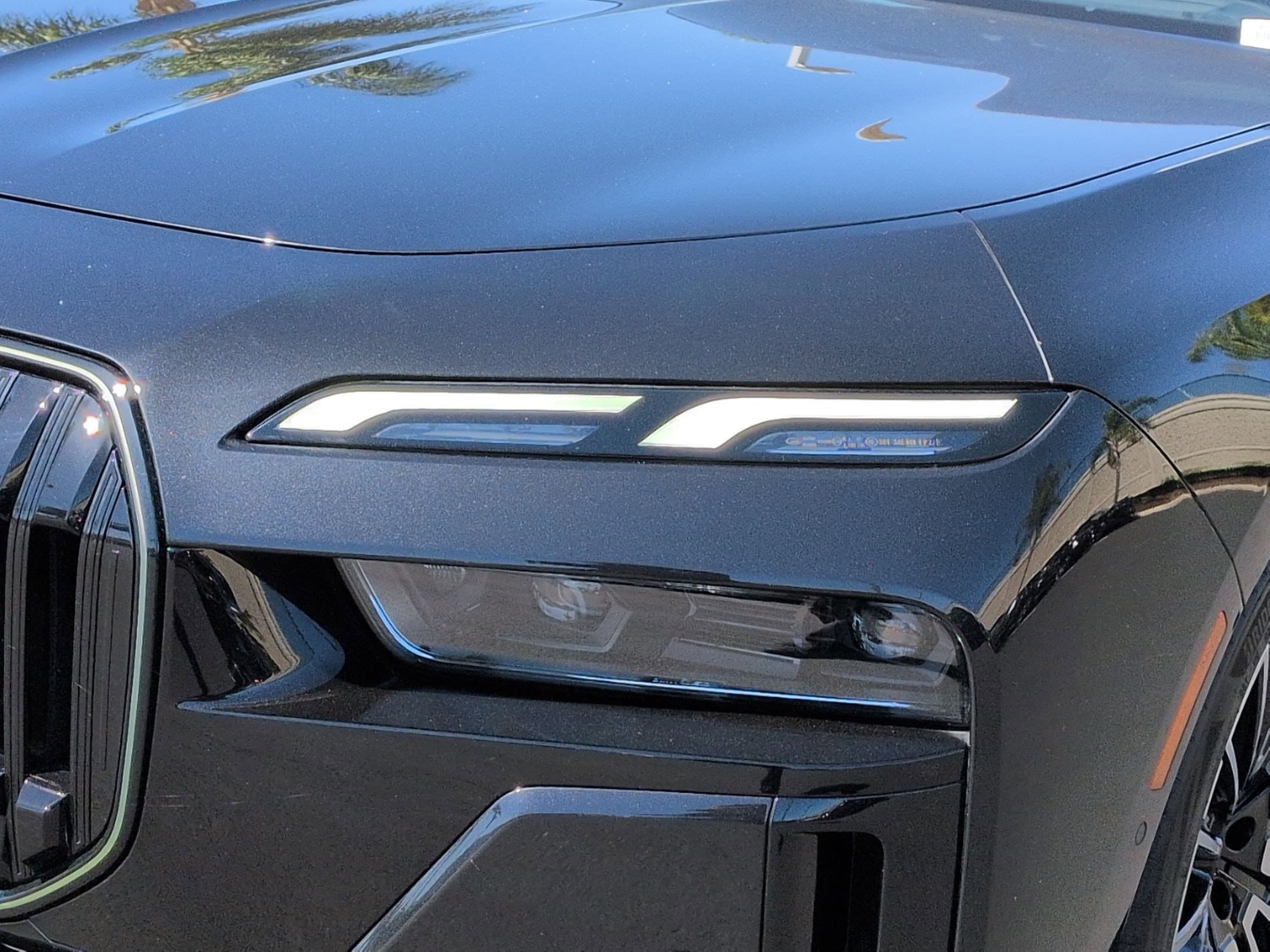 2025 BMW 7 Series 760i xDrive photo 4