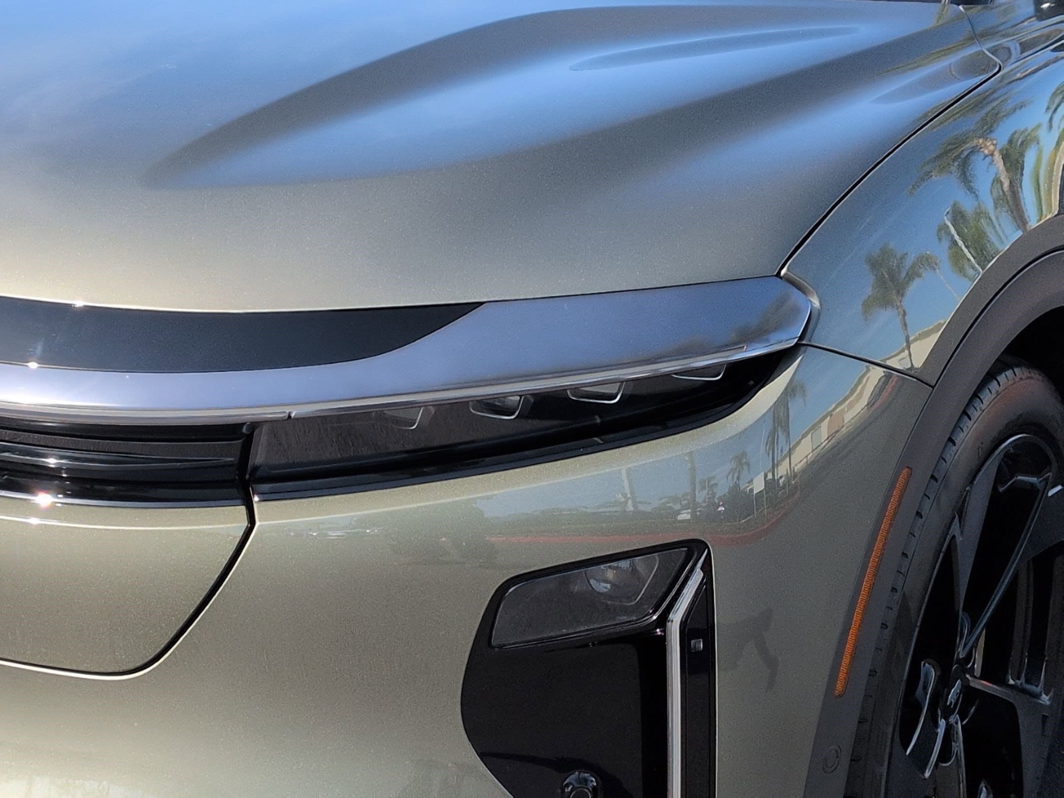 2026 Lucid Gravity Grand Touring photo 4