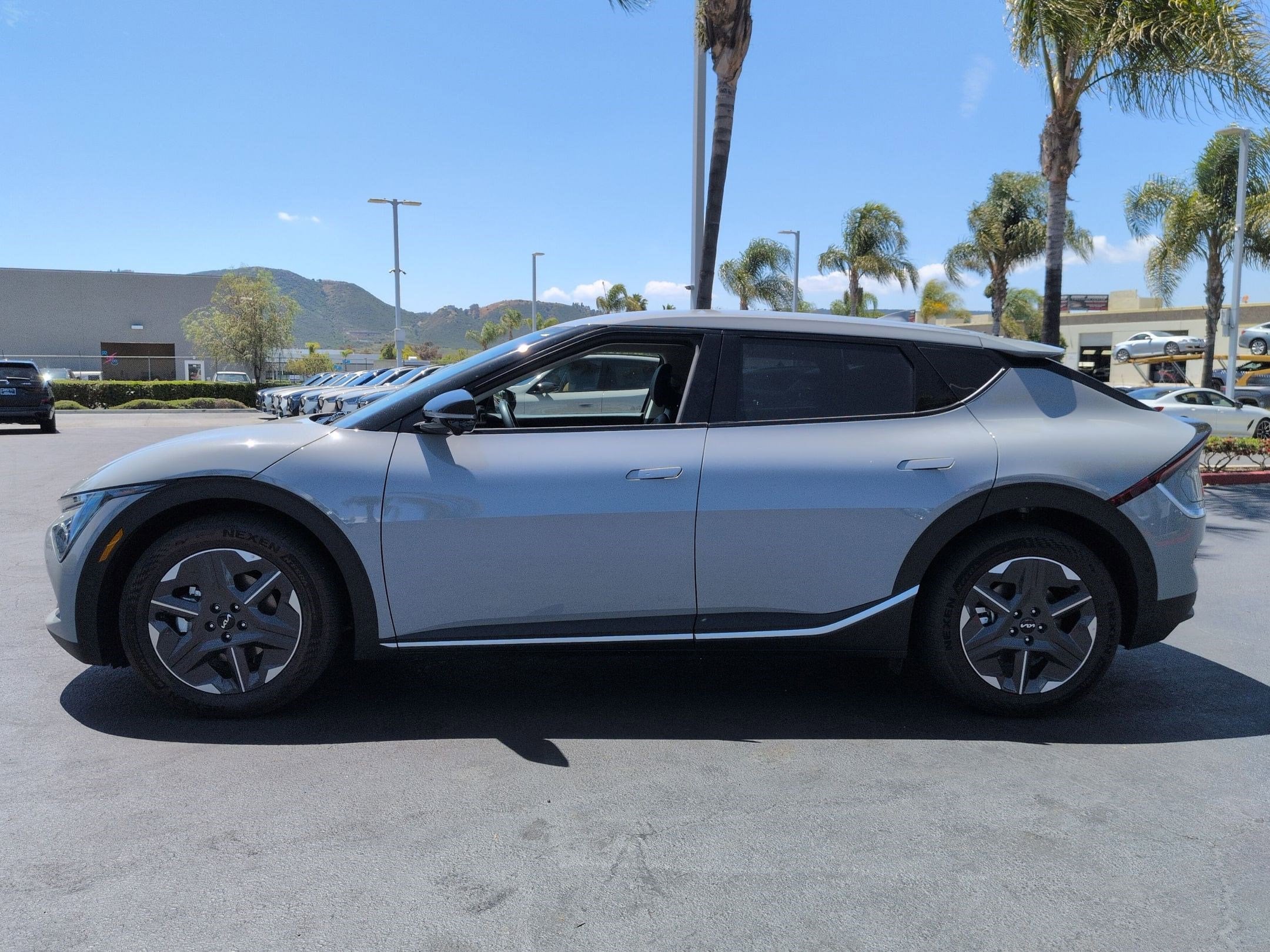 2025 Kia EV6 Light Long Range photo 5