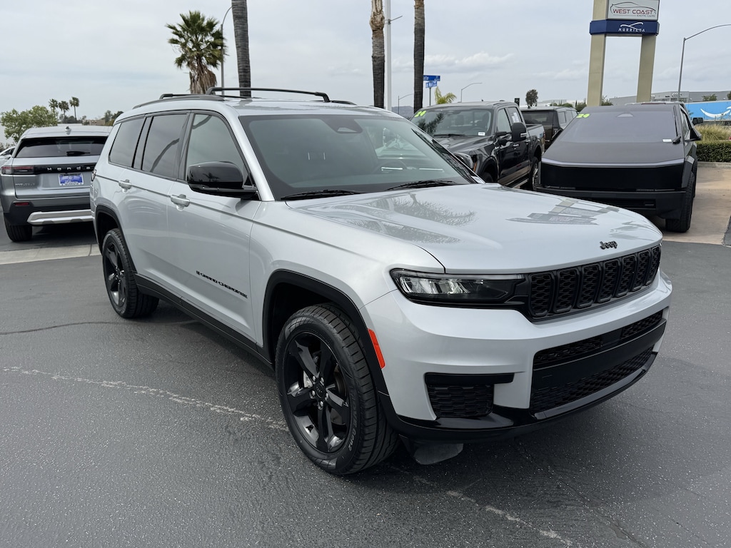 Used 2021 Jeep Grand Cherokee L Altitude SUV