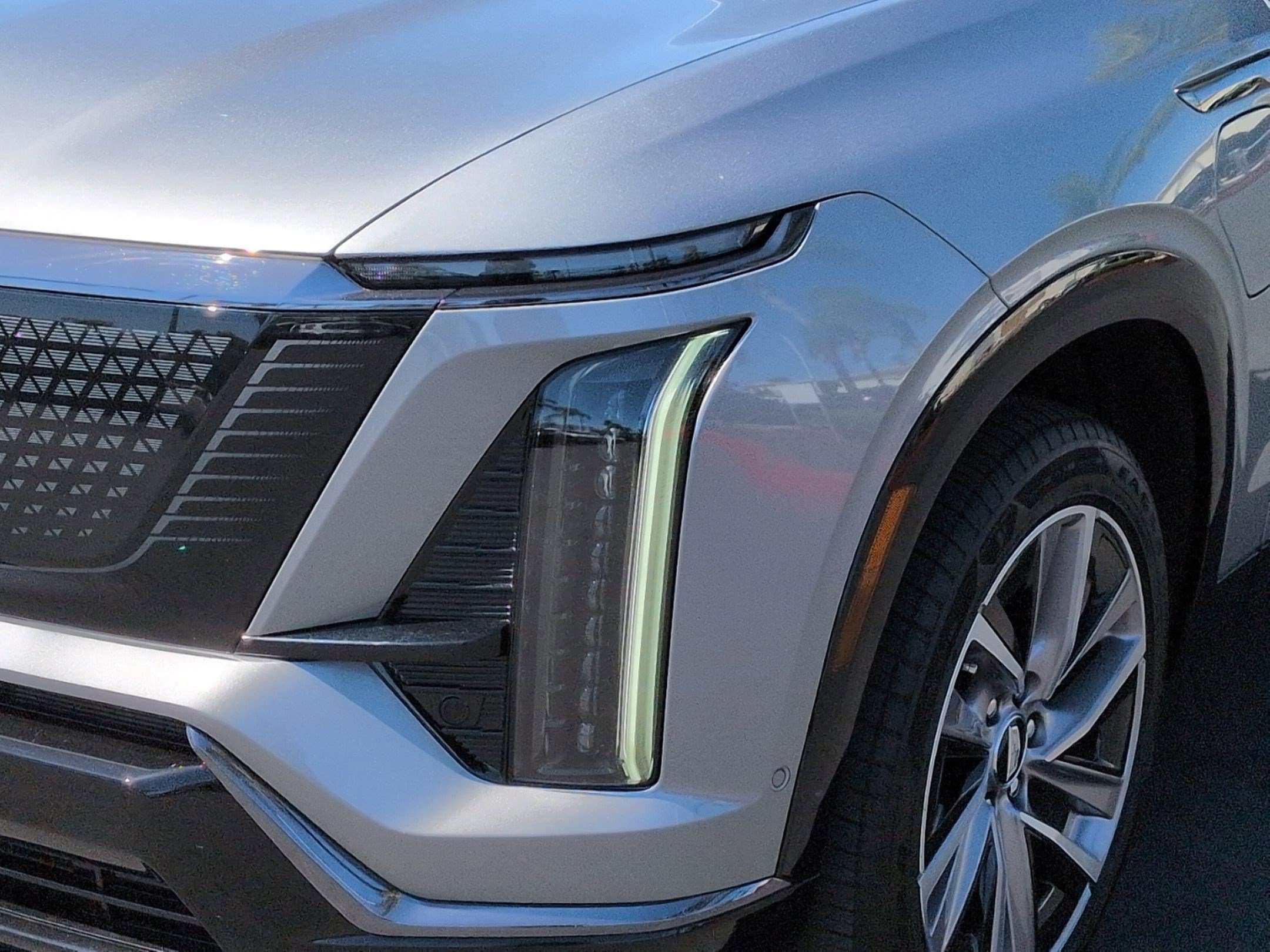 2026 CADILLAC Vistiq Sport photo 4