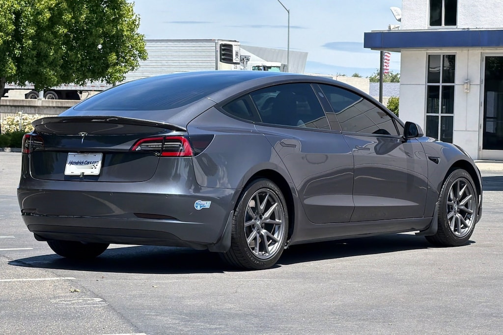 Used 2020 Tesla Model 3 Standard Range Plus Sedan