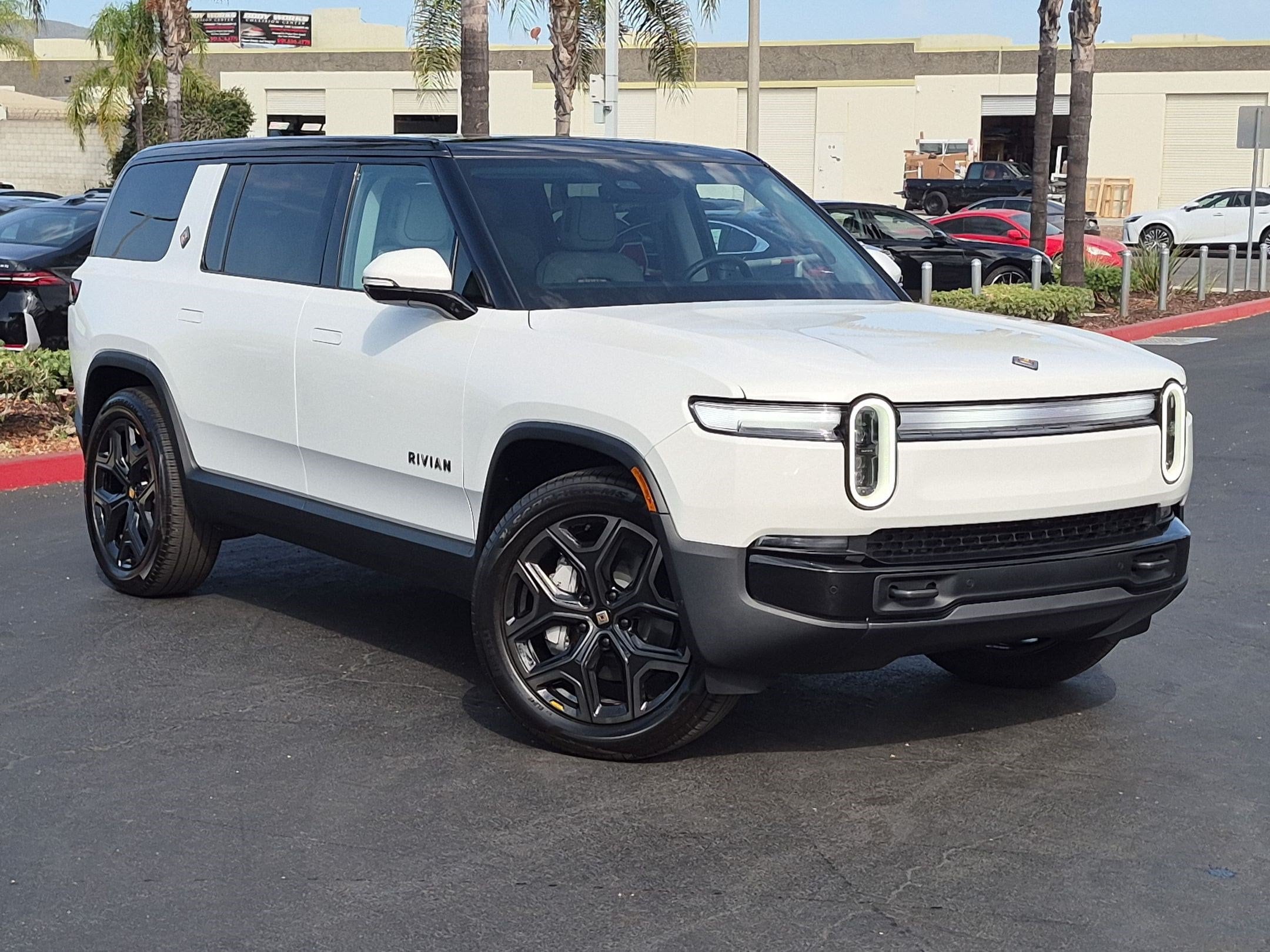Rivian R1S