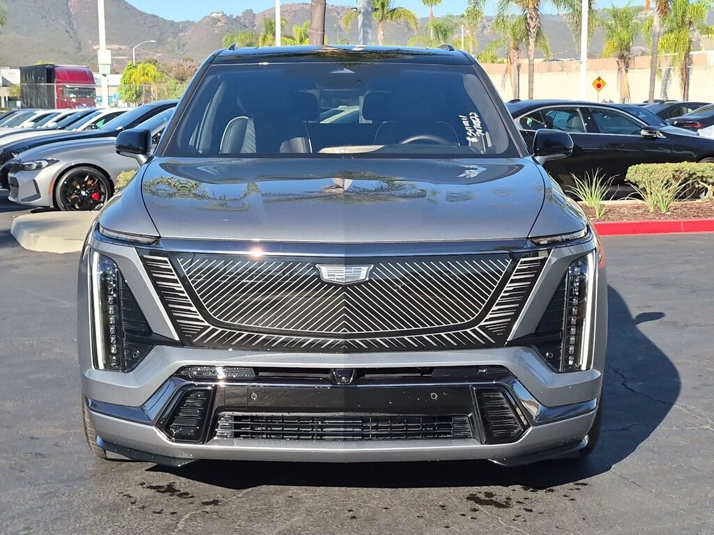 Used 2026 CADILLAC Vistiq Platinum SUV