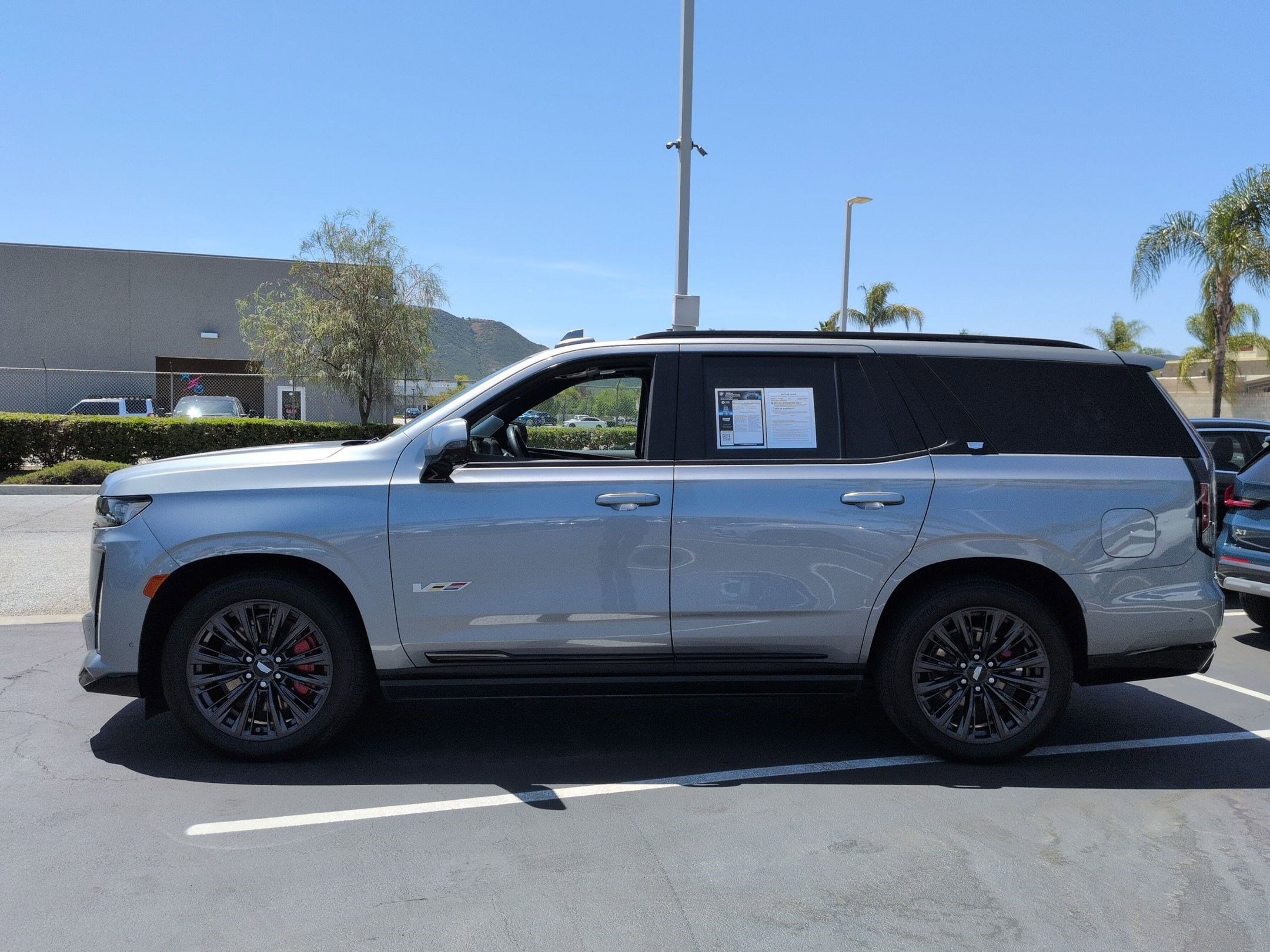 2023 CADILLAC Escalade AWD V-Series photo 5