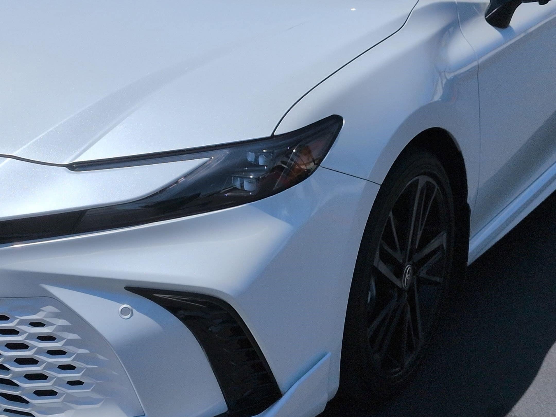 2025 Toyota Camry XSE photo 4