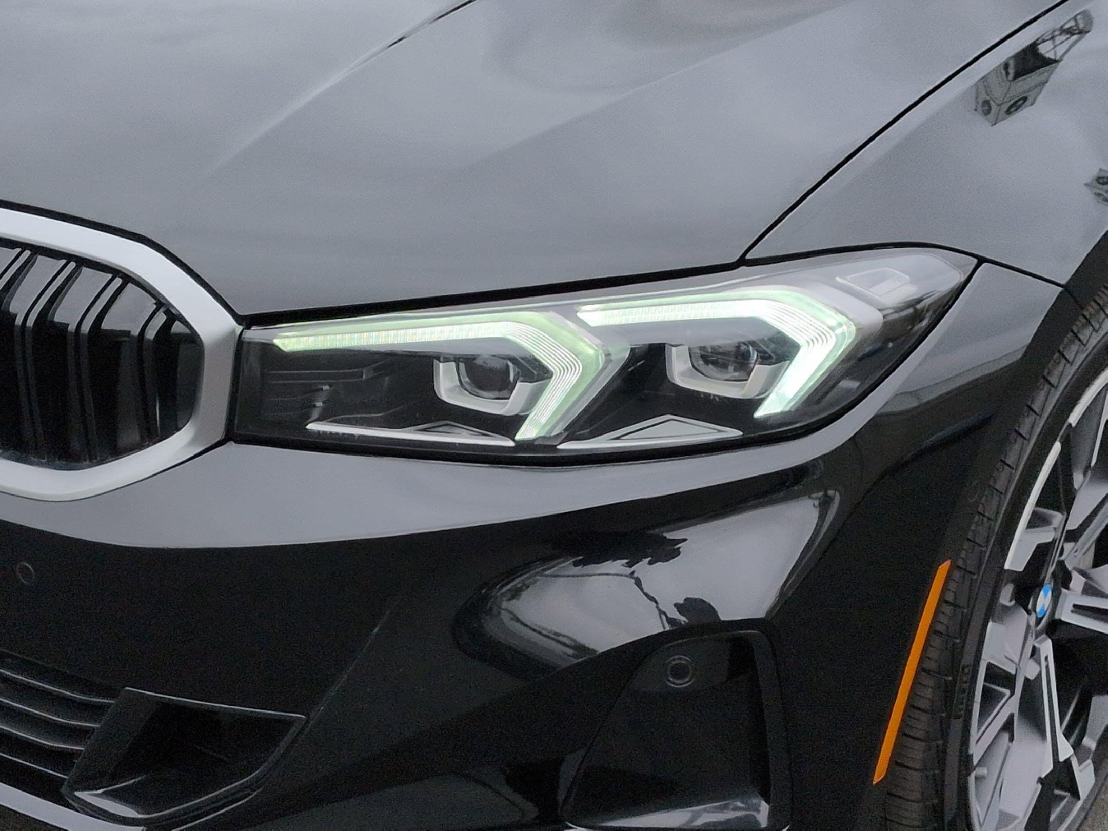 2026 BMW 3 Series 330i NA photo 4