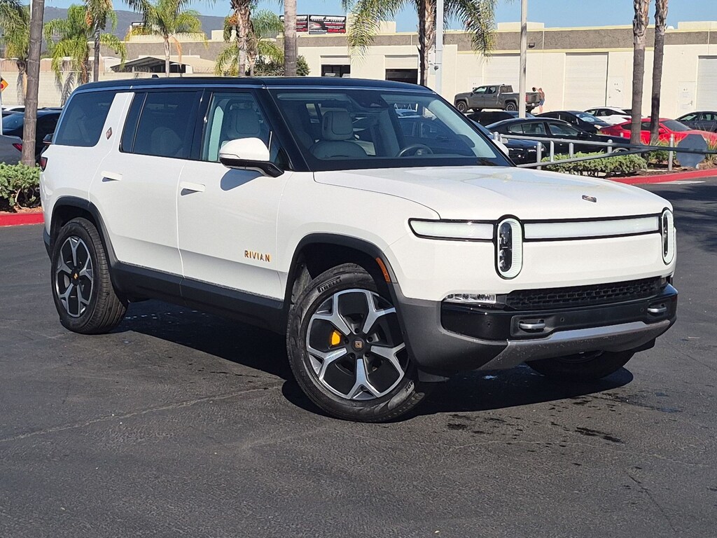 Used 2024 Rivian R1S Adventure SUV