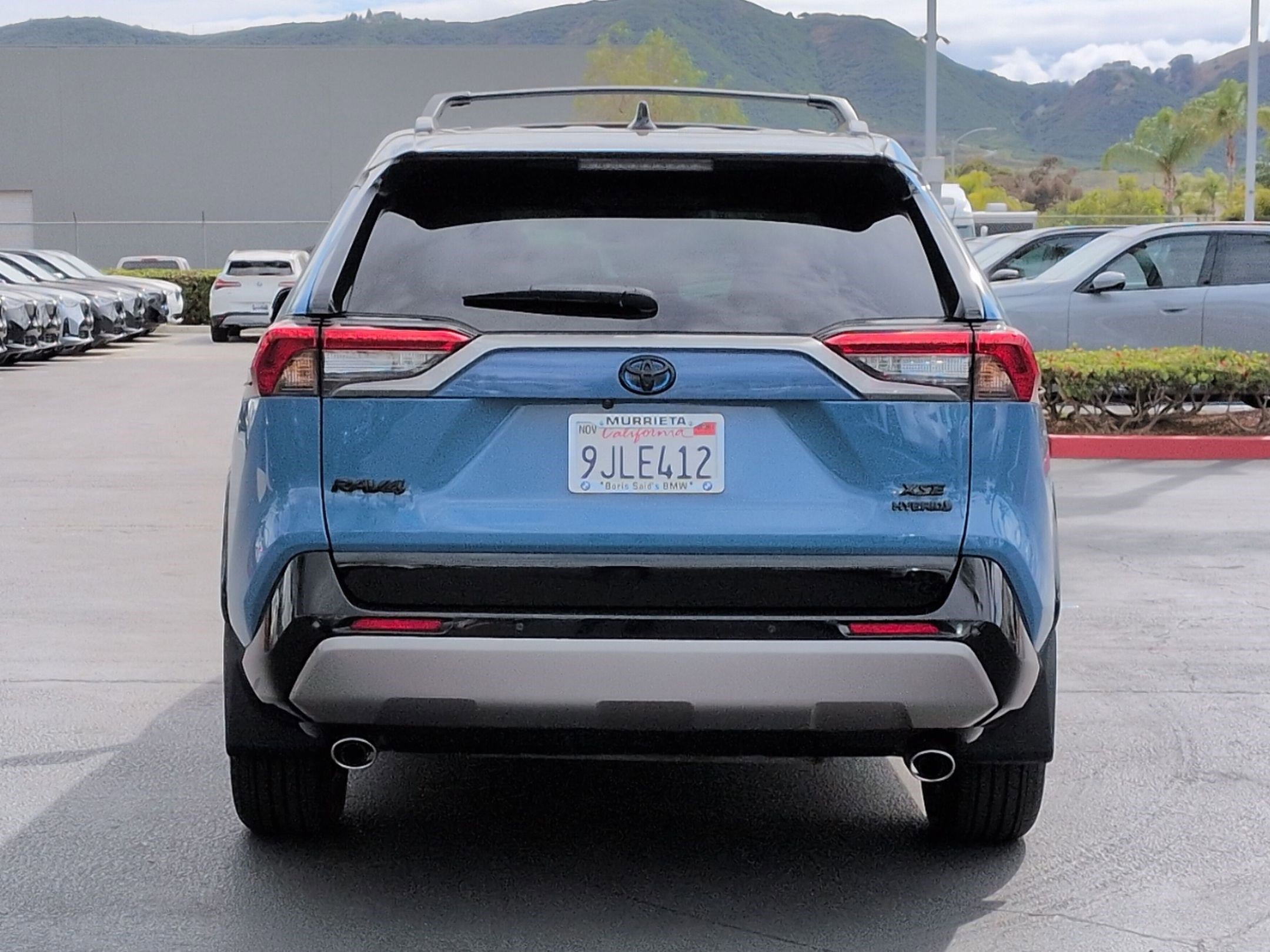 2023 Toyota RAV4 Hybrid XSE photo 3