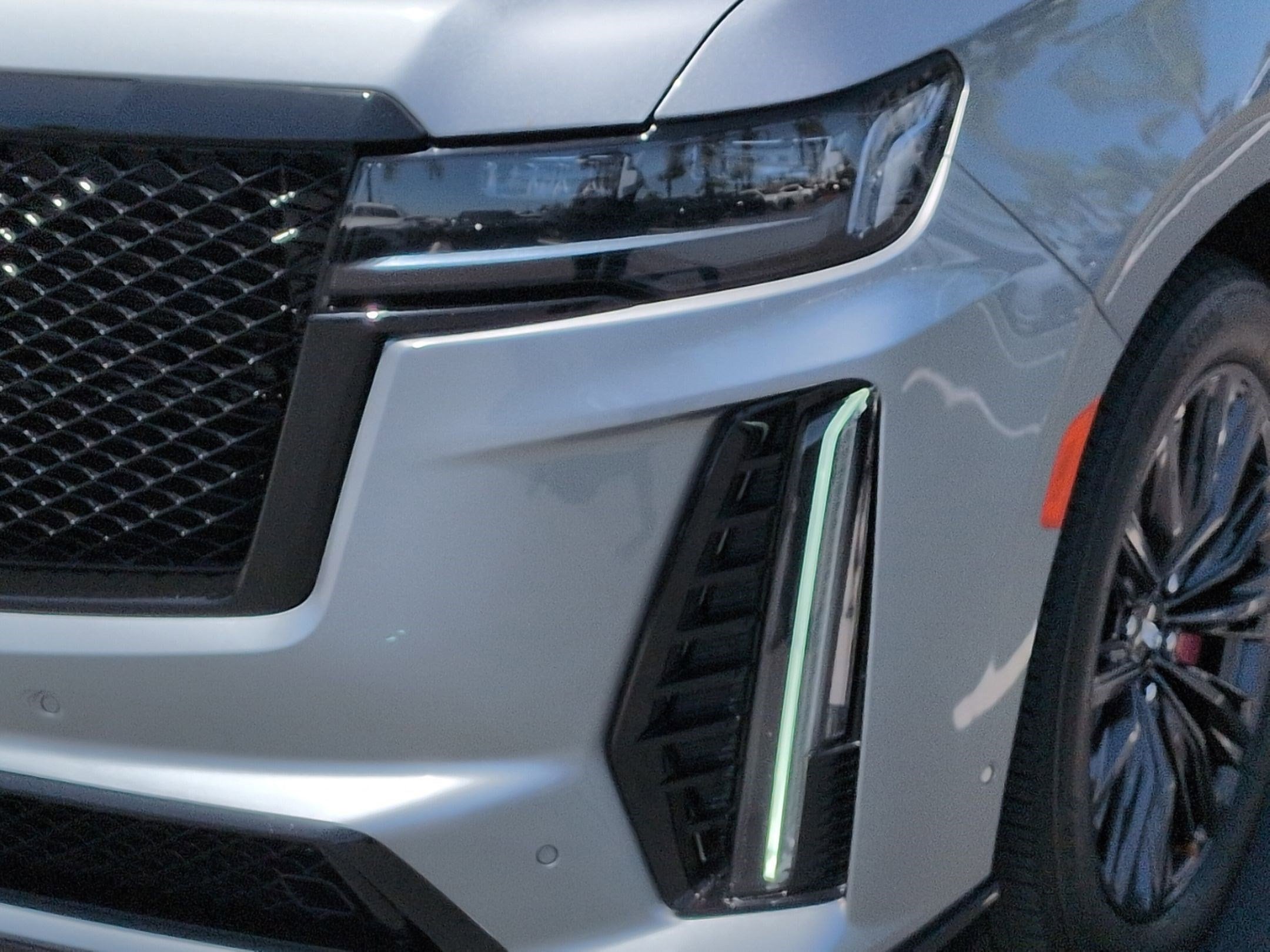 2023 CADILLAC Escalade AWD V-Series photo 4