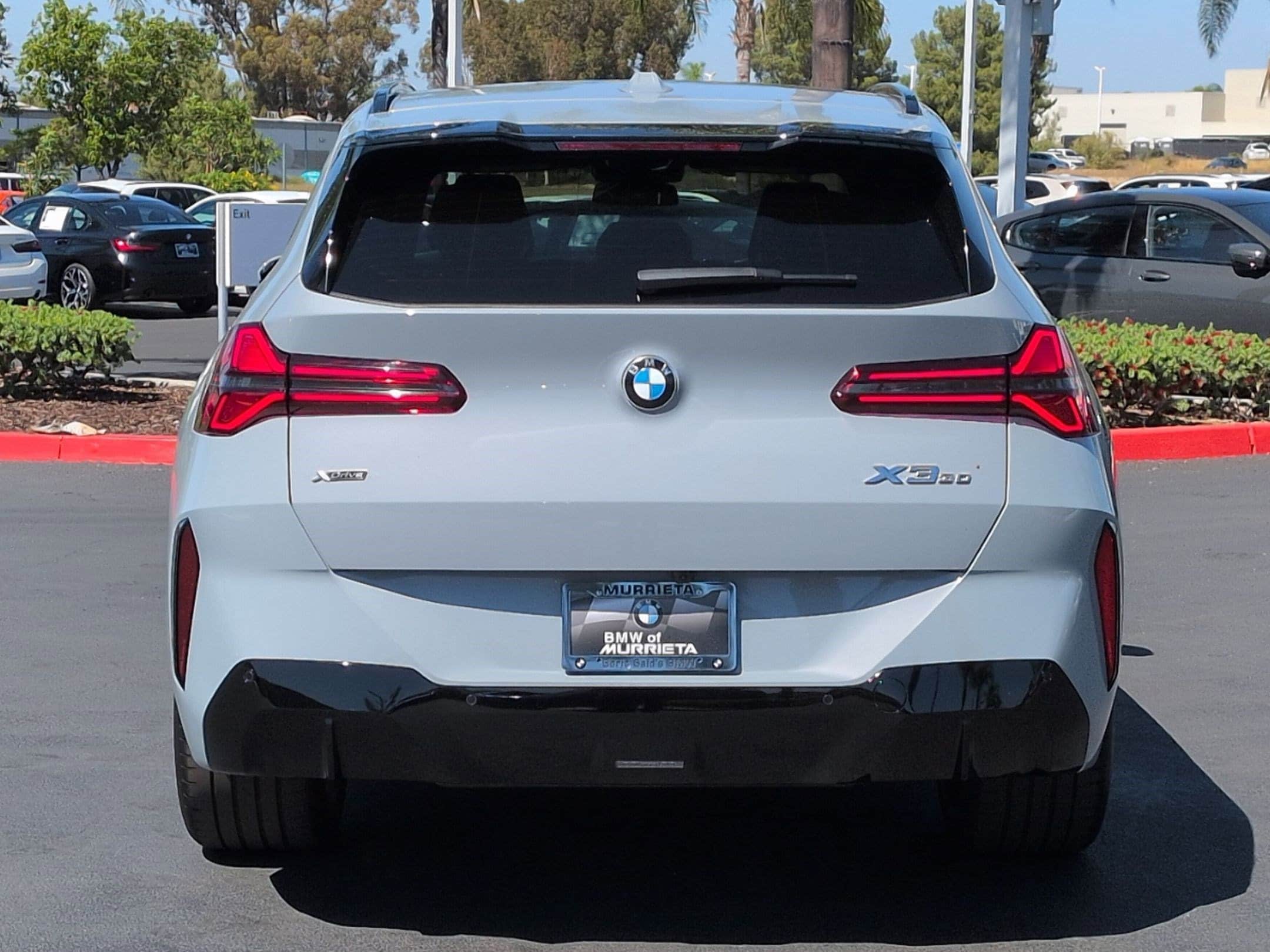 2025 BMW X3 30 xDrive photo 3