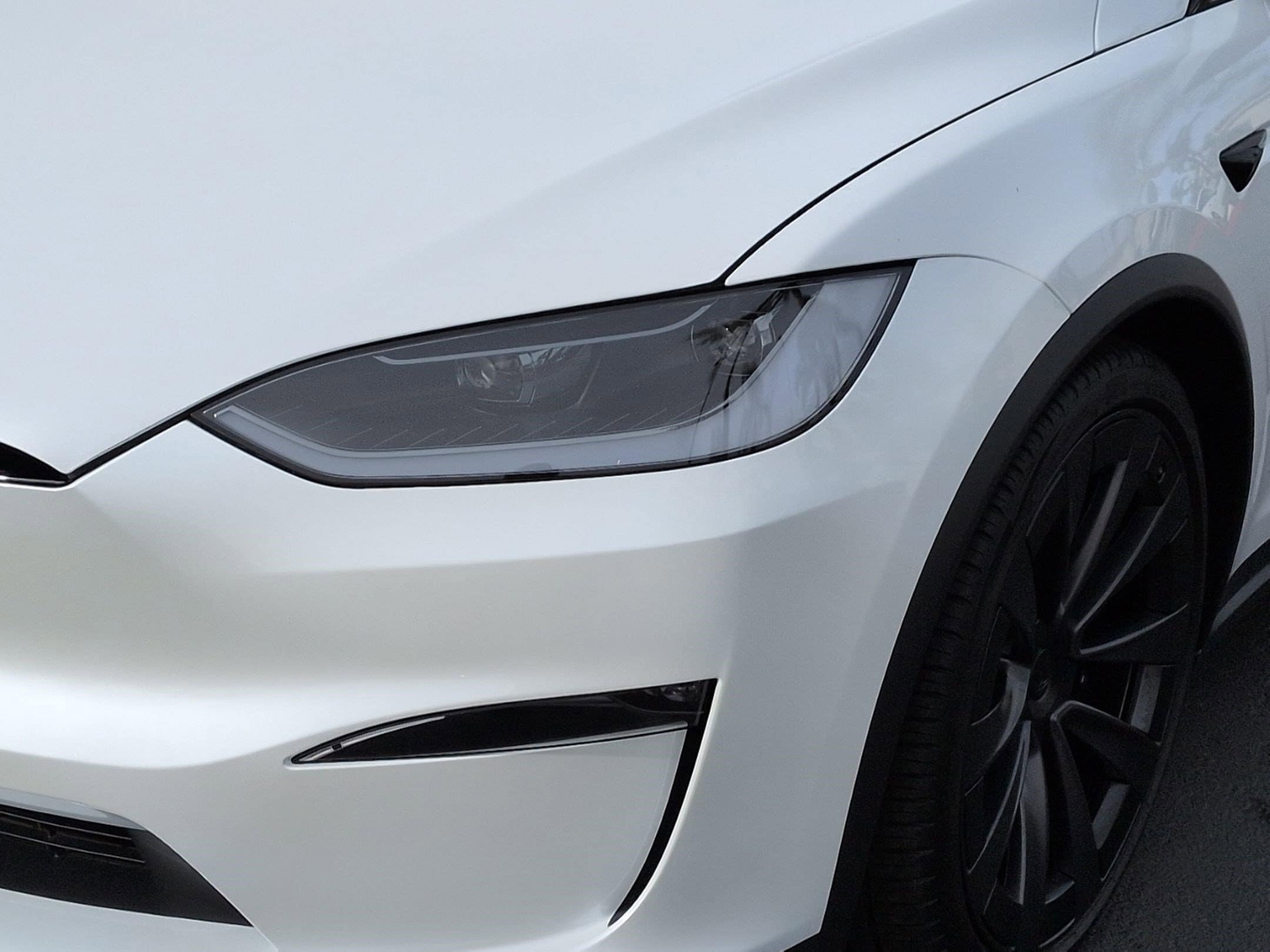 2024 Tesla Model X photo 4
