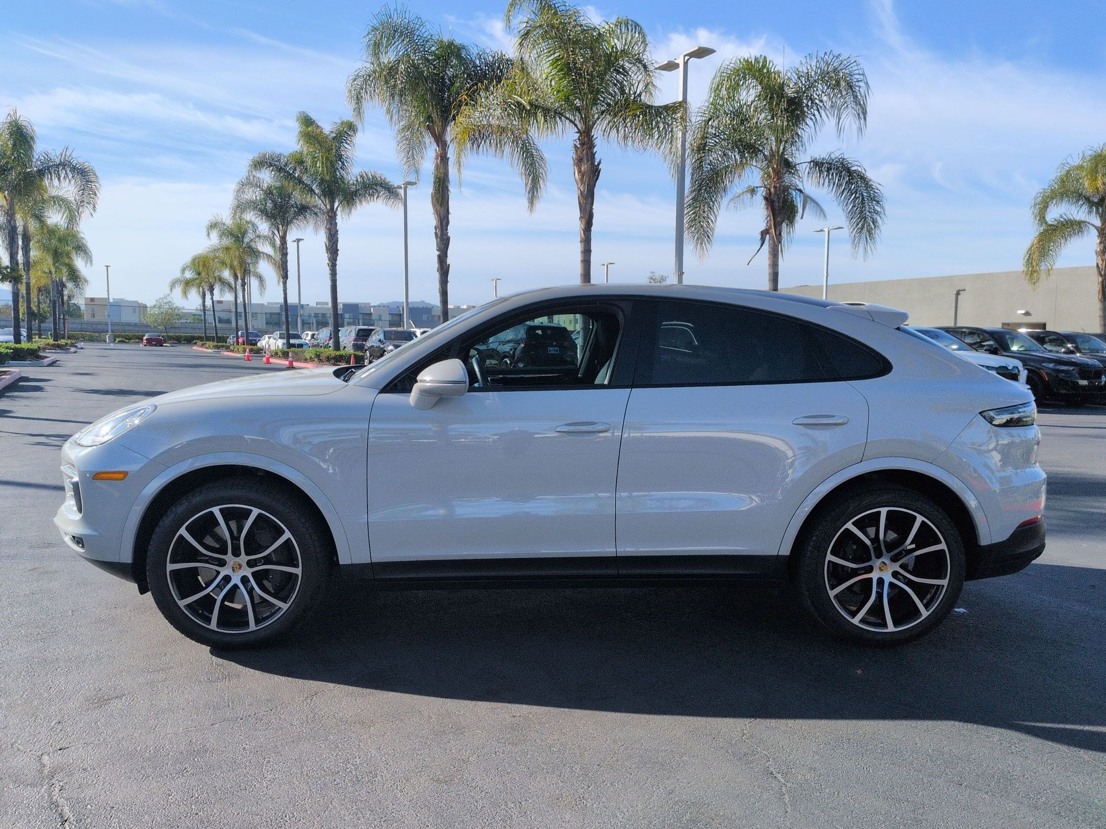 2022 Porsche Cayenne photo 5