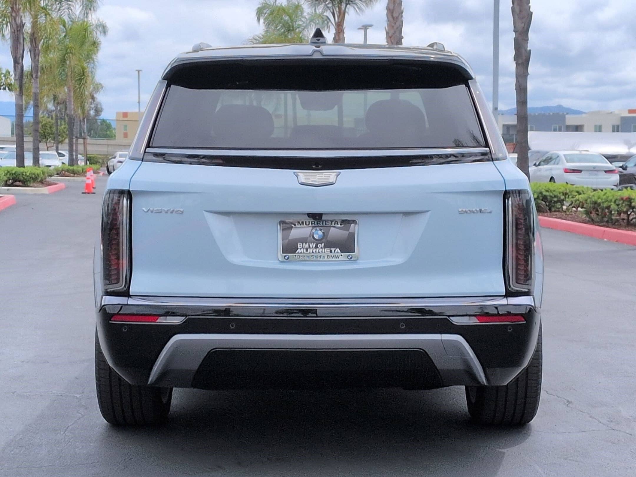 2026 CADILLAC Vistiq Sport photo 3