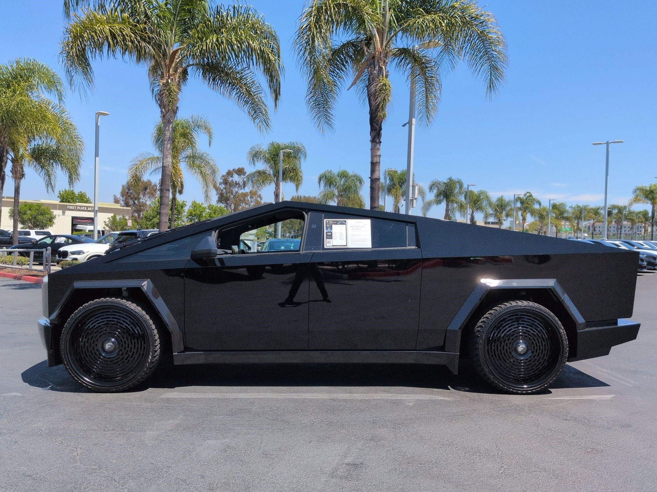 Tesla Cybertruck Cyberbeast