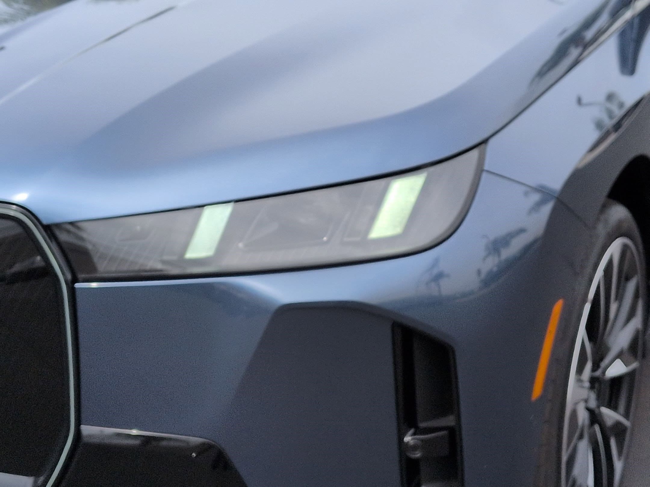 2026 BMW iX xDrive45 photo 4