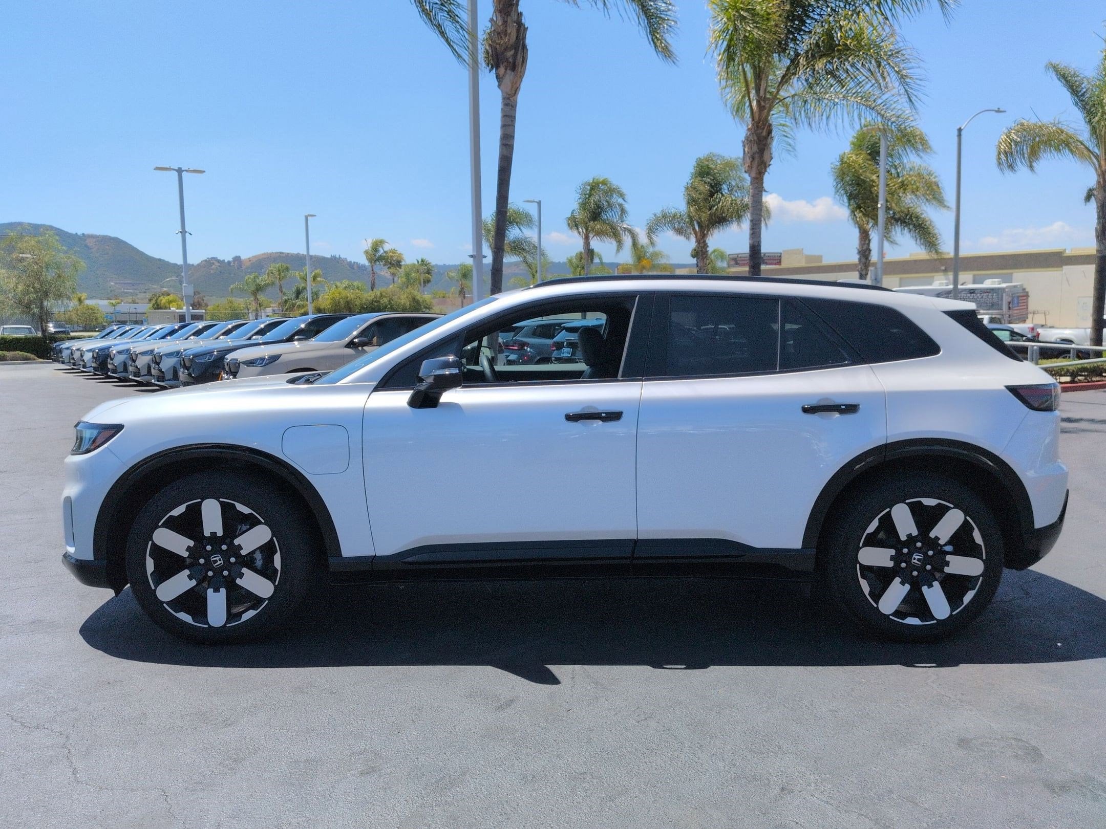 2025 Honda Prologue Elite photo 5