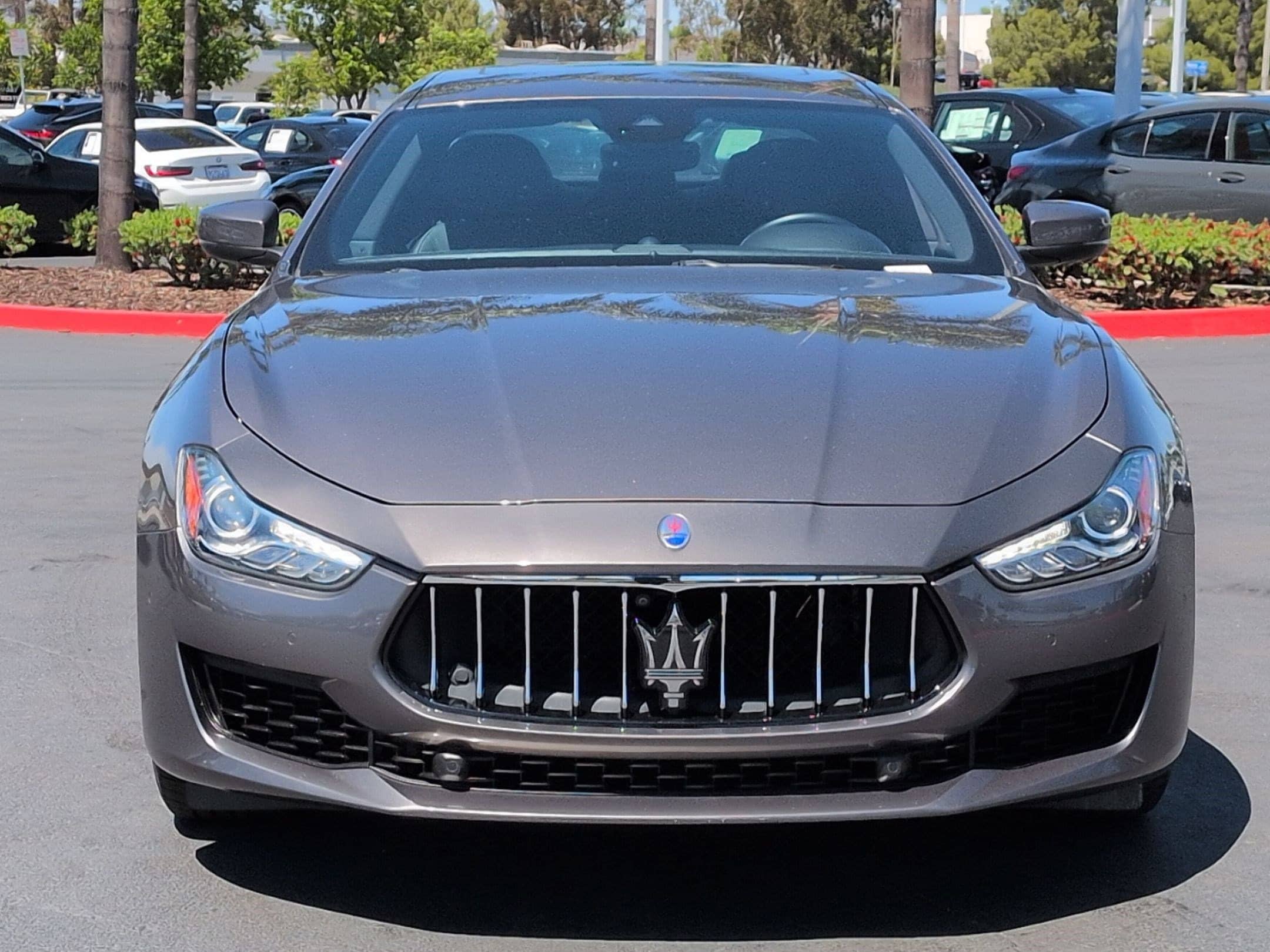 2019 Maserati Ghibli photo 2
