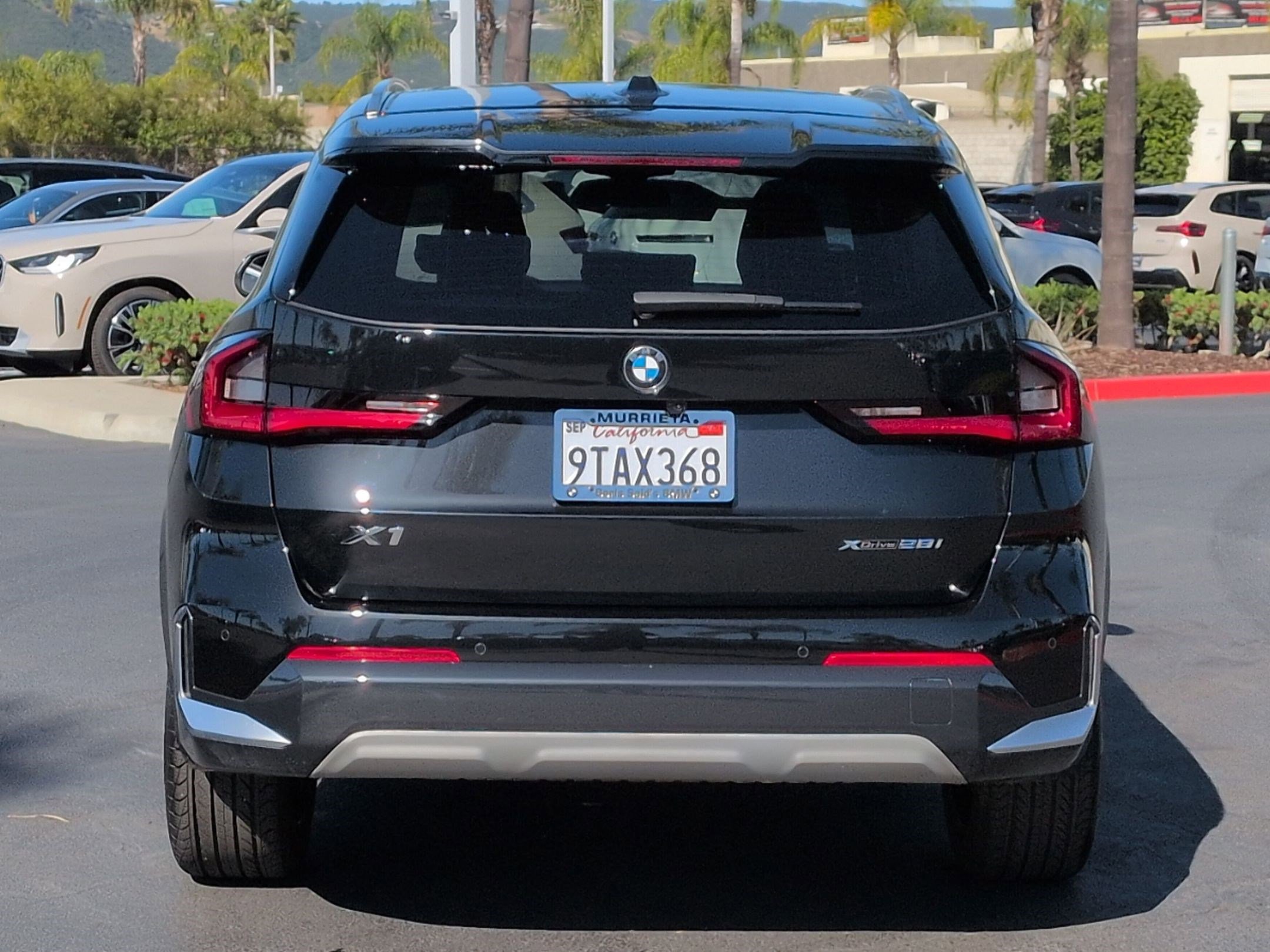 2025 BMW X1 xDrive28i photo 3