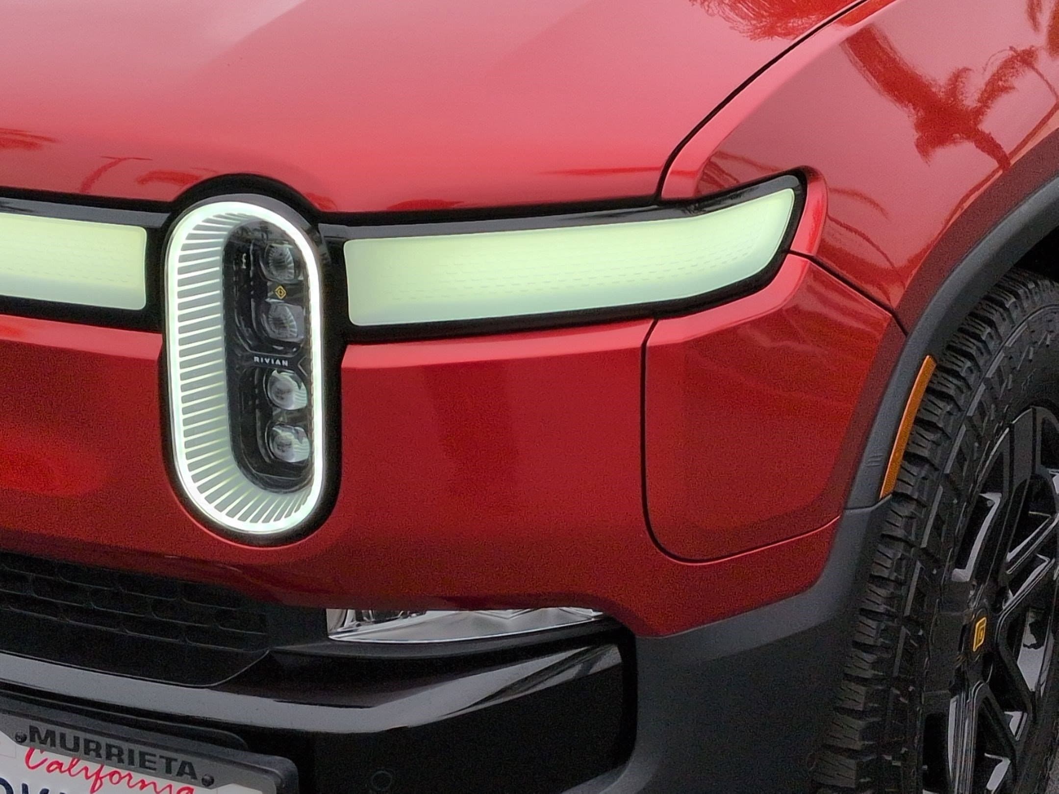Rivian R1S Adventure