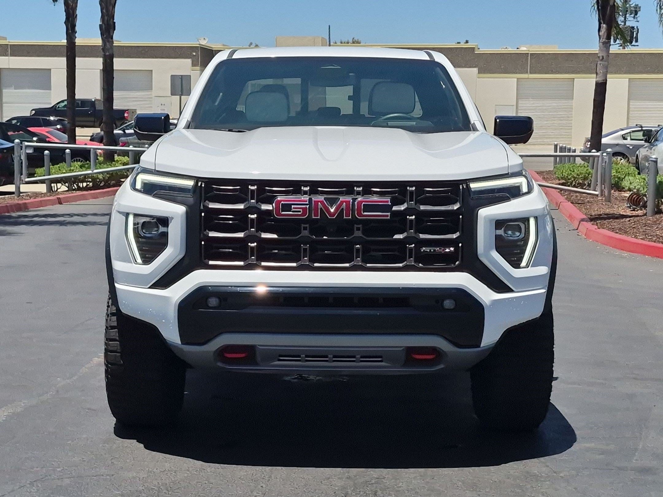 GMC Canyon 4WD AT4X