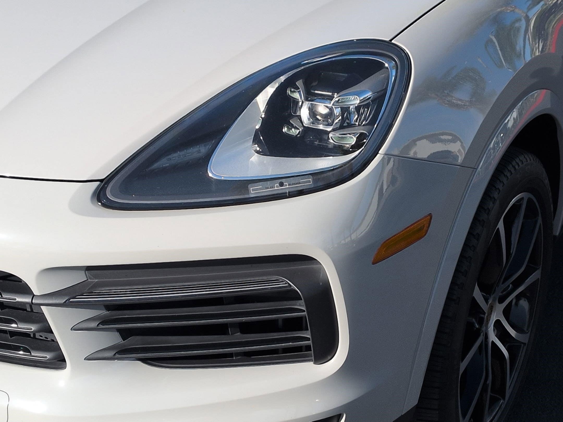 2022 Porsche Cayenne photo 4