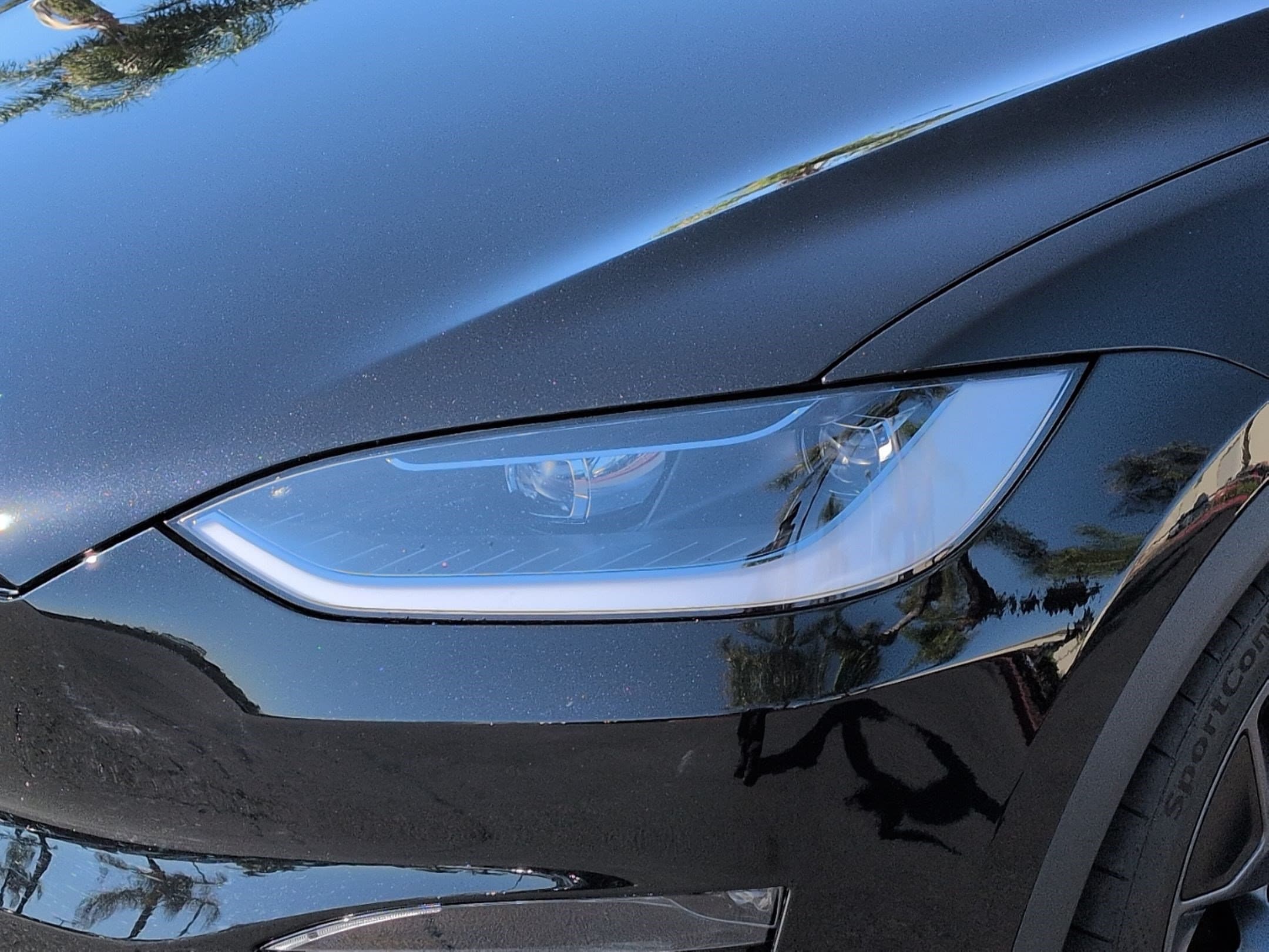 Tesla Model X Plaid
