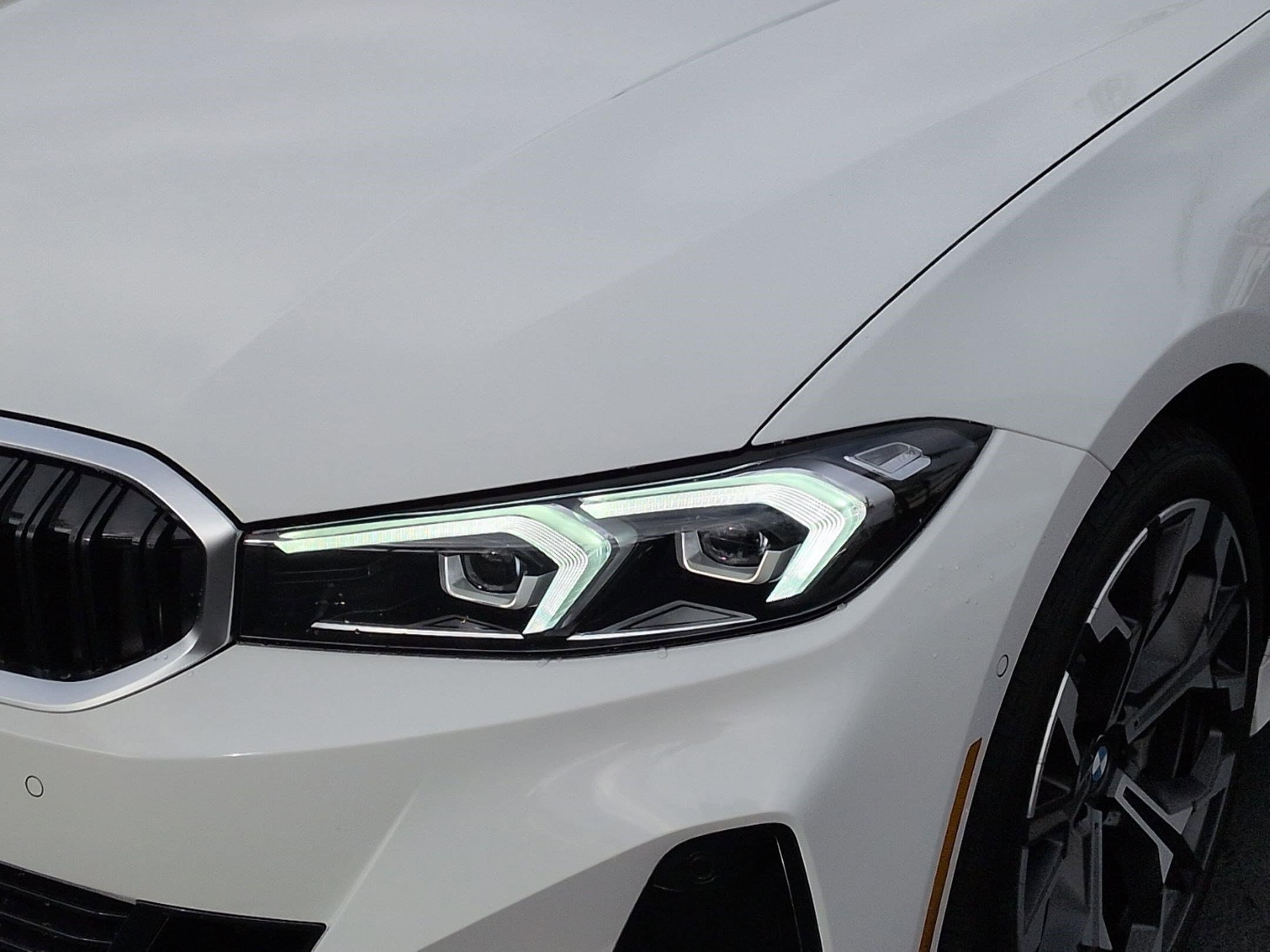 2026 BMW 3 Series 330i NA photo 4