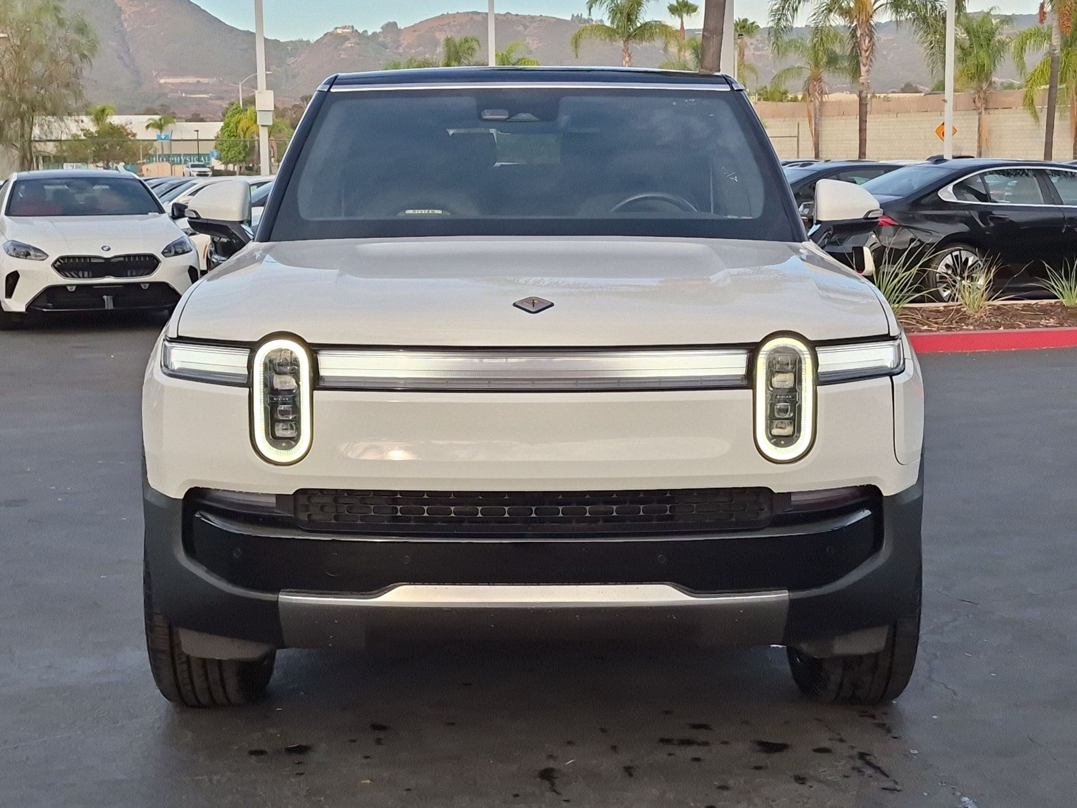 Rivian R1S Adventure