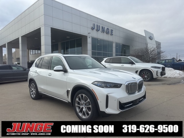 2026 BMW X5 50e's photo