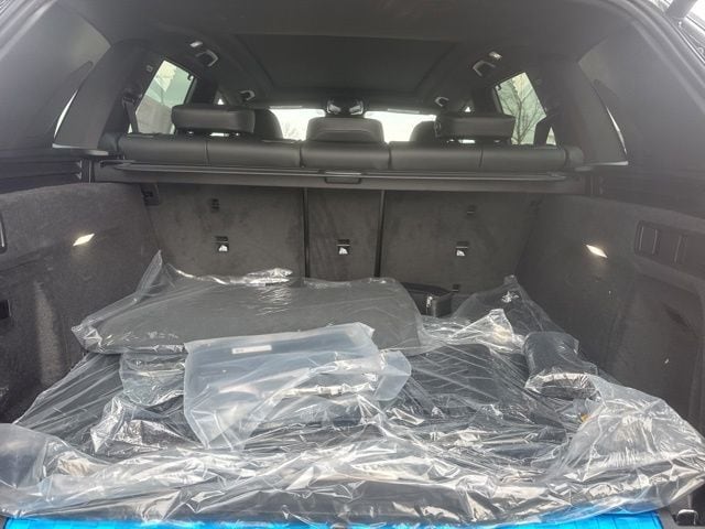 2026 BMW X5 50e - Photo 17