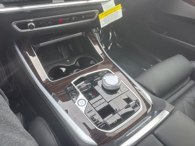 2026 BMW X5 50e - Photo 31