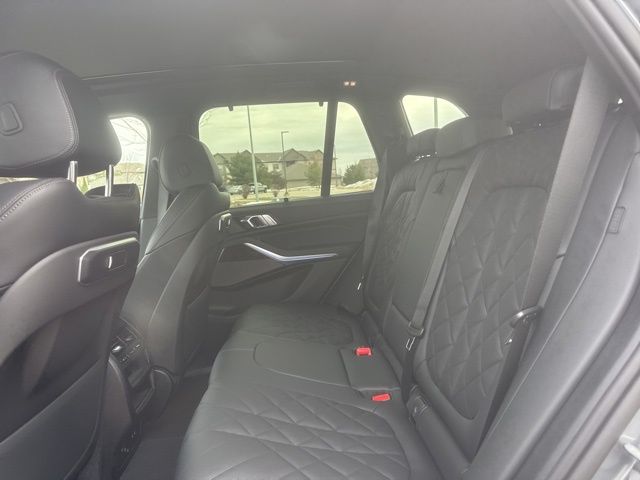 2026 BMW X5 50e - Photo 22