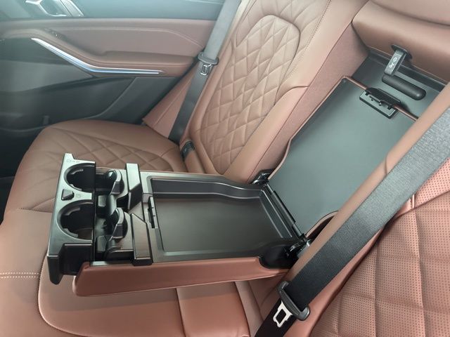 2026 BMW X5 50e - Photo 29