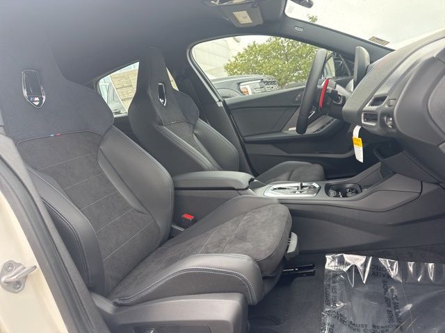 2026 BMW 2 Series M235 - Photo 10