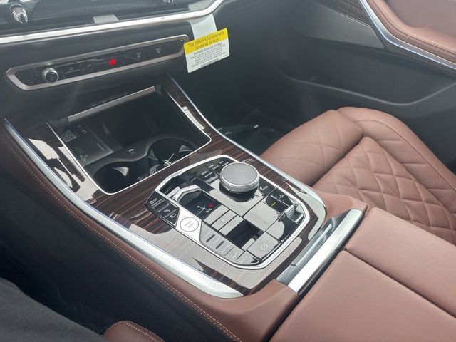 2026 BMW X5 50e - Photo 31