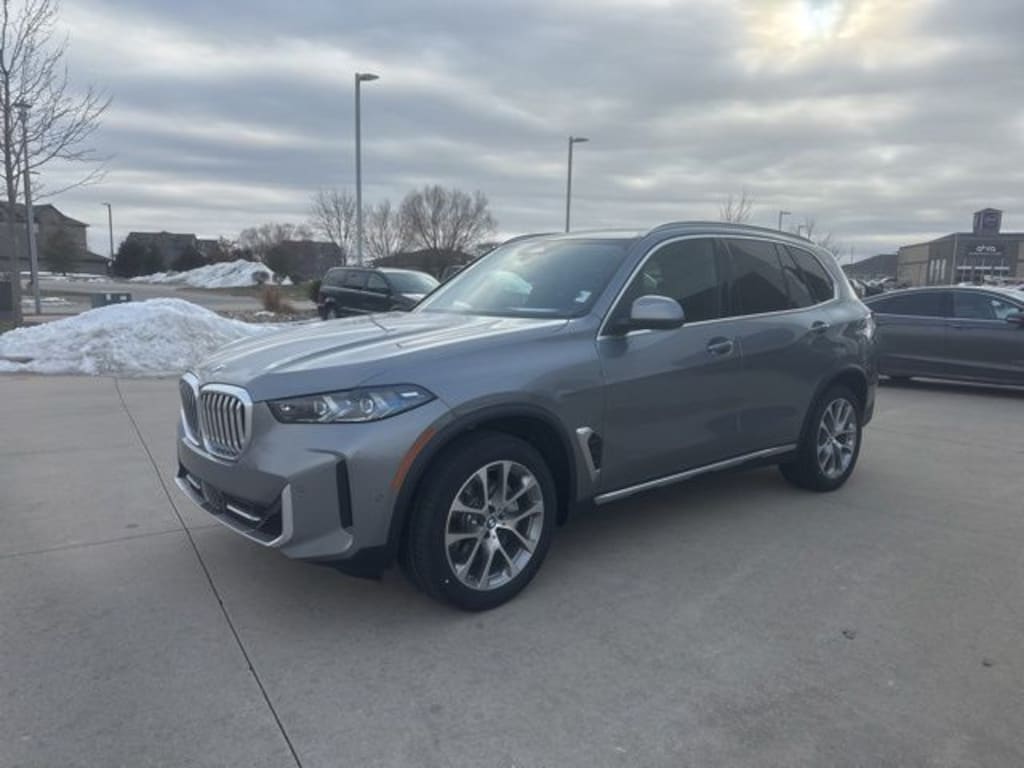 New 2026 BMW X5 xDrive40i SUV